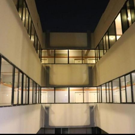 Hotel Harmony Jāmnagar Exteriör bild